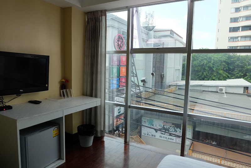 Snooze Hotel Thonglor Bangkok - Snooze Hotel Thonglor Bangkok, 44/ 1-2 Sukumvit 55 Thonglor 13 KlongtanNuea Wattana Bangkok 10110 Wattana KlongtanNuea Krung Thep Maha Nakhon 10110, Thailand
