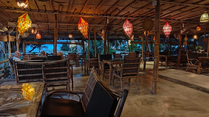 Full Moon Cafe