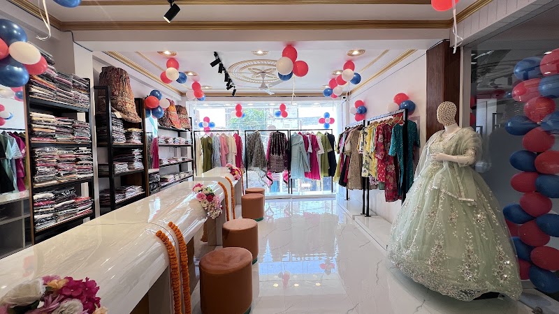Ajmera Trends Pandeypur VNS - Ajmera Trends Pandeypur VNS, Opposite New Banaras Alankar Mandir Jauhari, Azamgarh Rd, Pandeypur Chauraha, Premchandra Nagar Phase - 2, Varanasi, Uttar Pradesh 221002, India