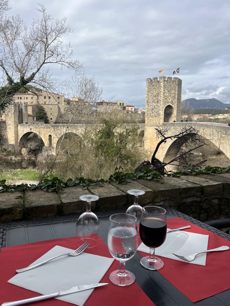 Restaurant Castell de Besalú - Restaurant Castell de Besalú Carrer del Pont, 2, 17850 Besalú, Girona, Spain
