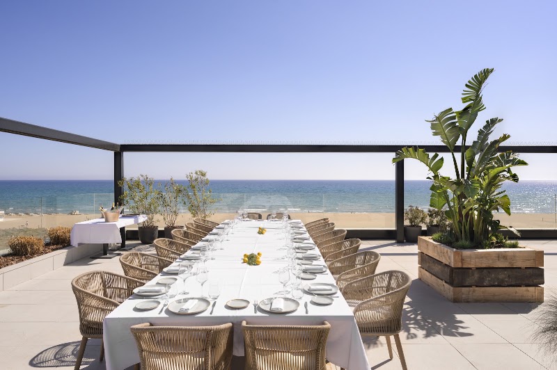 Hotel boutique dONNA - Hotel boutique dONNA Pg. Marítim, 171, 08860 Castelldefels, Barcelona, Spain