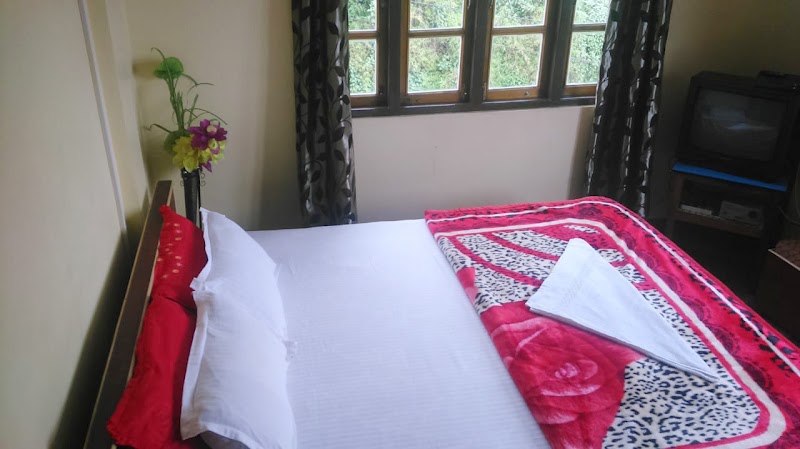 Newahang Homestay Damsang Valley নেওয়াহাং হোম স্টে(ফুড অ্যান্ড লজিং) - Newahang Homestay Damsang Valley নেওয়াহাং হোম স্টে(ফুড অ্যান্ড লজিং), 131, Chatur, Budhi Primary School Damsang Valley, 20 Mile, Rishi Road, Pedong, Sakiyong Khasmahal, West Bengal 734314, India