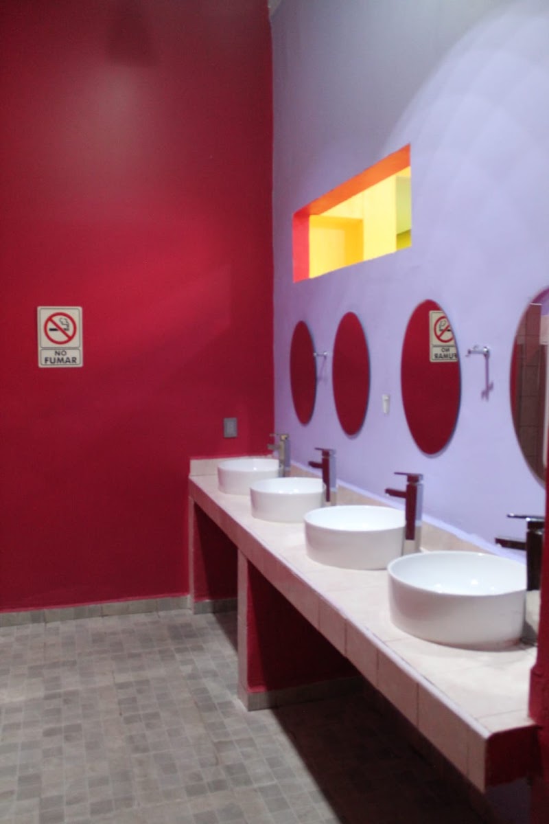 Hostel Amigo - Hostel Amigo, Isabel La Católica 61-A, Centro Histórico de la Cdad. de México, Centro, Cuauhtémoc, 06000 Ciudad de México, CDMX, Mexico