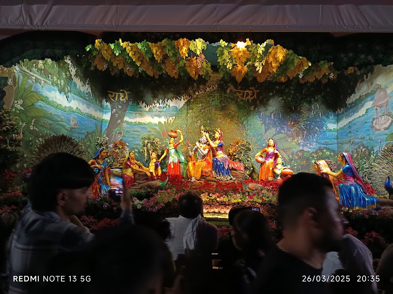 Seva Kunj, Prem Mandir - Seva Kunj, Prem Mandir HMF9+3PM, Raman Reiti, Vrindavan, Uttar Pradesh 281121, India