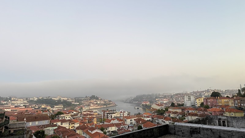 Jardim do Morro Places