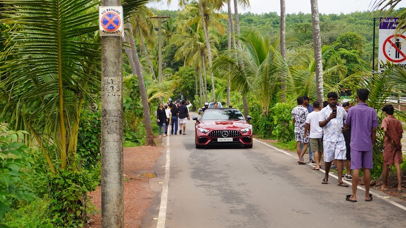 Parra coconut tree 🌴 road - Parra coconut tree 🌴 road, HQHJ+4RJ, St. Annes Church Rd, Parra, Goa 403510, India