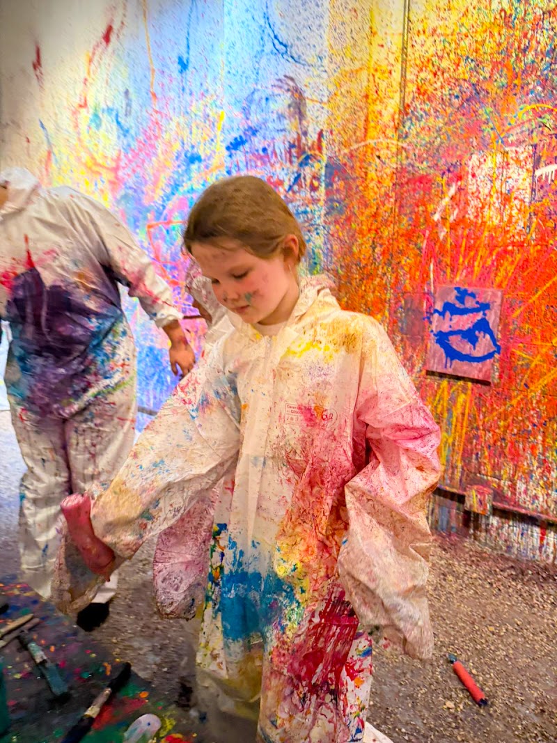 BORN TO COLOR - BORN TO COLOR, Carrer del Comerç, 17, Ciutat Vella, 08003 Barcelona, Spain