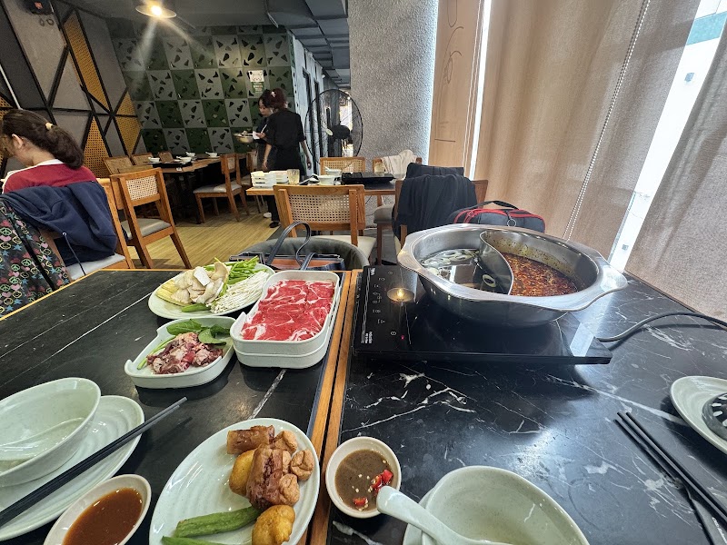 Rakuen Hotpot - Rakuen Hotpot, 483 Đ. Lê Văn Sỹ, Nhiêu Lộc, Hồ Chí Minh, Vietnam