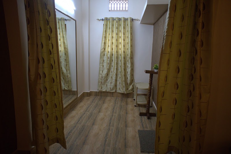 Vibe Inn- Stay your way - Vibe Inn- Stay your way, House No.3, Bora Service, Harabala Path, Ulubari, Guwahati, Assam 781007, India