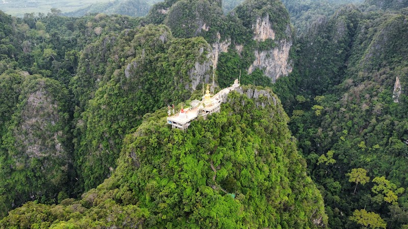 Wat Tham Suea - Wat Tham Suea 35 Tambon Krabi Noi, Amphoe Mueang Krabi, Chang Wat Krabi 81000, Thailand