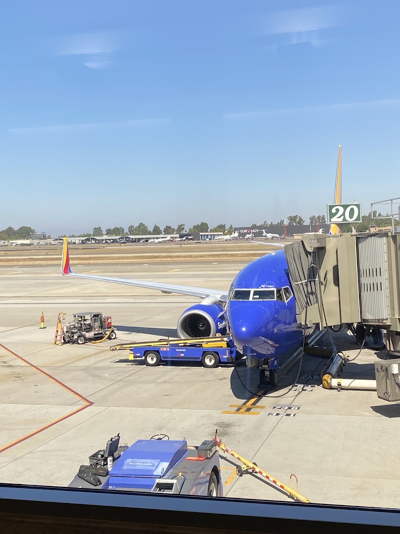 John Wayne Airport - John Wayne Airport 18601 Airport Way, Santa Ana, CA 92707, USA