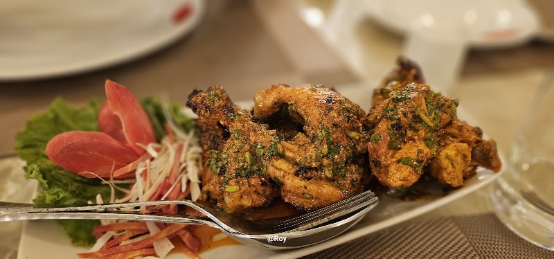Moti Mahal Delux Tandoori Trail - Moti Mahal Delux Tandoori Trail Road, near Worldmark, Medawas, Sector 65, Gurugram, Haryana 122101, India