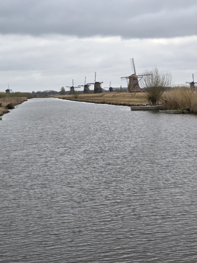 Bus stop, no vehicle entry - Bus stop, no vehicle entry Overwaard 2, 2961 AT Kinderdijk, Netherlands