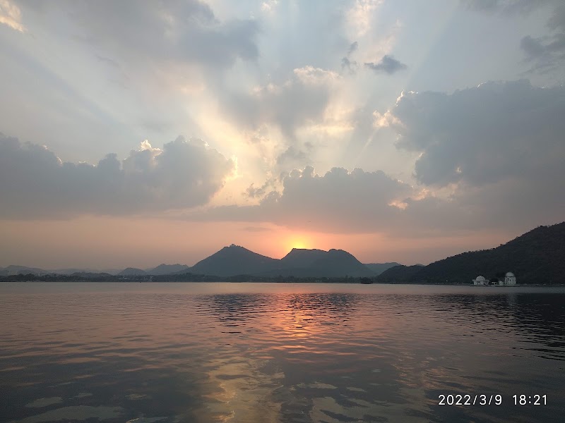 Fateh Sagar Pal - Fateh Sagar Pal Fateh Sagar Lake, Udaipur, Rajasthan 313004, India