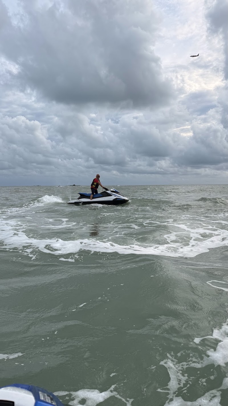 DH Watersports & Resources - DH Watersports & Resources, Jalan Pantai Cenang, 07000 Langkawi, Kedah, Malaysia