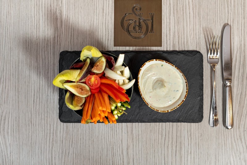 45 Bar - 45 Bar Av. des Alpes 45, 1820 Montreux, Switzerland