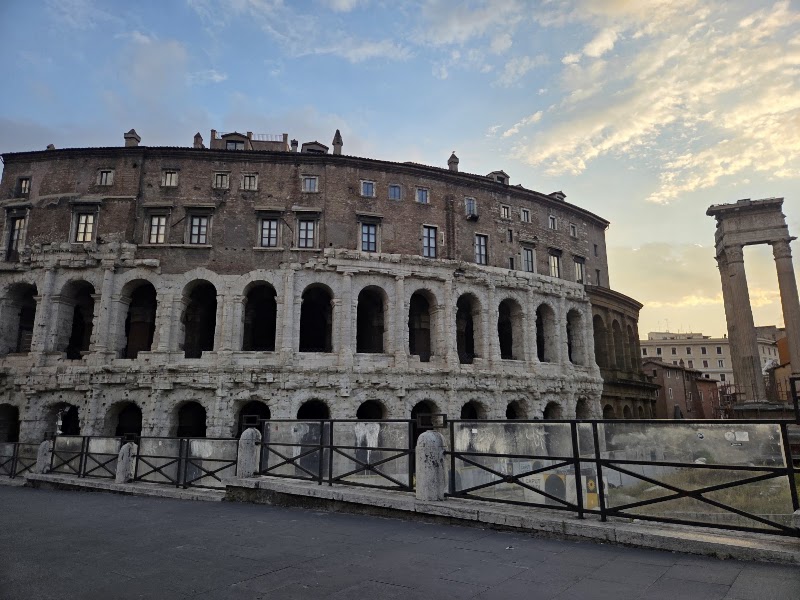Rome Local Experience - Golf Cart Tours - Rome Local Experience - Golf Cart Tours, Via di S. Francesco a Ripa, 129, 00153 Roma RM, Italy