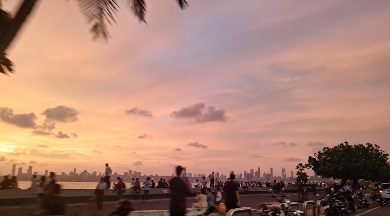 Marine Drive, Charni Road - Marine Drive, Charni Road, 10, Chowpatty Seaface, Chowpatty, Girgaon, Mumbai, Maharashtra 400004, India