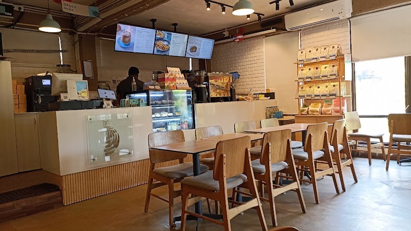 Blue Tokai Coffee Roasters | Noida - Blue Tokai Coffee Roasters | Noida No B/126, The Shop, B-126, Udhyog Marg, B Block, Sector 5, Noida, Uttar Pradesh 201301, India