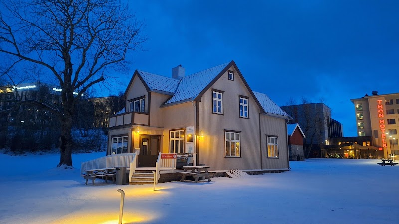 Helgeland Tourism Department. Bronnoysund - Helgeland Tourism Department. Bronnoysund, Sømnaveien 92, 8900 Brønnøysund, Norway