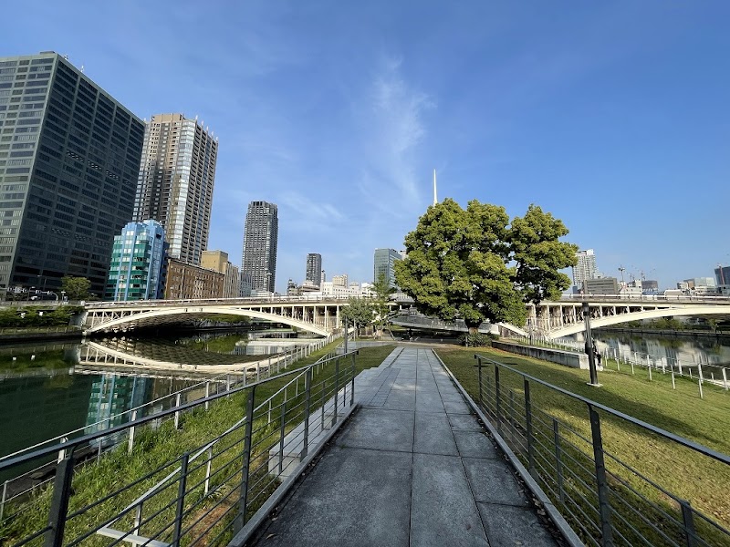 Nakanoshima Park Lawn Square - Nakanoshima Park Lawn Square 1 Chome-1 Nakanoshima, Kita Ward, Osaka, 530-0005, Japan