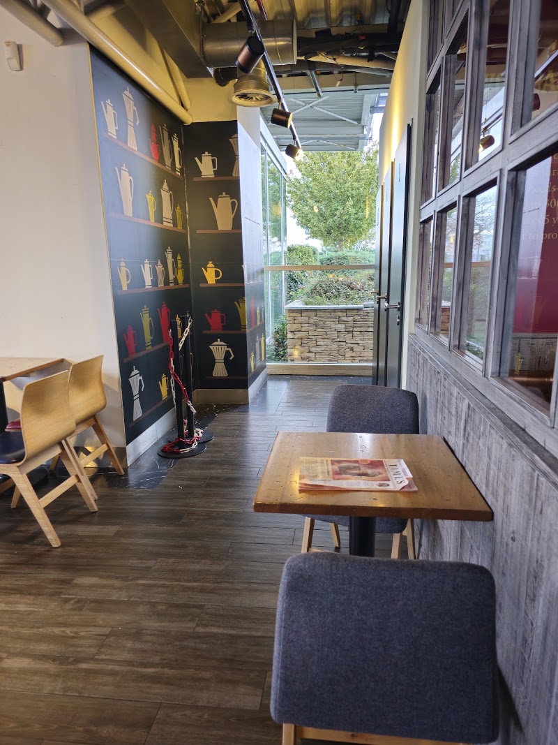 Costa Coffee - Costa Coffee, second floor - roof, Roztylská 2321/19, 148 00 Praha 4-Chodov, Czechia
