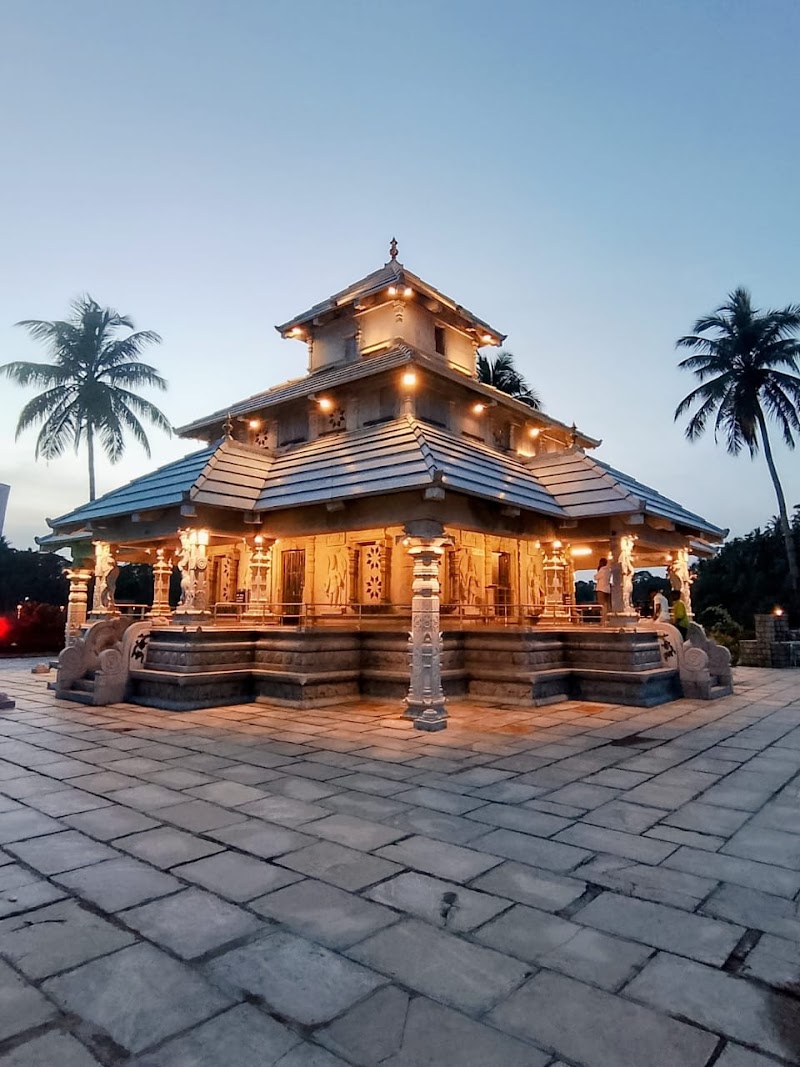 Anekere Shri Chaturumukha Basadi (Karkala) - Anekere Shri Chaturumukha Basadi (Karkala), anekere, Udupi - Karkala Rd, opp. Auto Stand, Anekere, Udupi, Karkala, Karnataka 574104, India