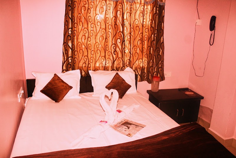 Mansarovar Guest House Near Mahakal Temple Ujjain - Mansarovar Guest House Near Mahakal Temple Ujjain, 31 Kaharwadi Ramghat Road Infront of Kumrawat Dham Dharamshala, Harsiddhi Gate, Ujjain, Madhya Pradesh 456006, India