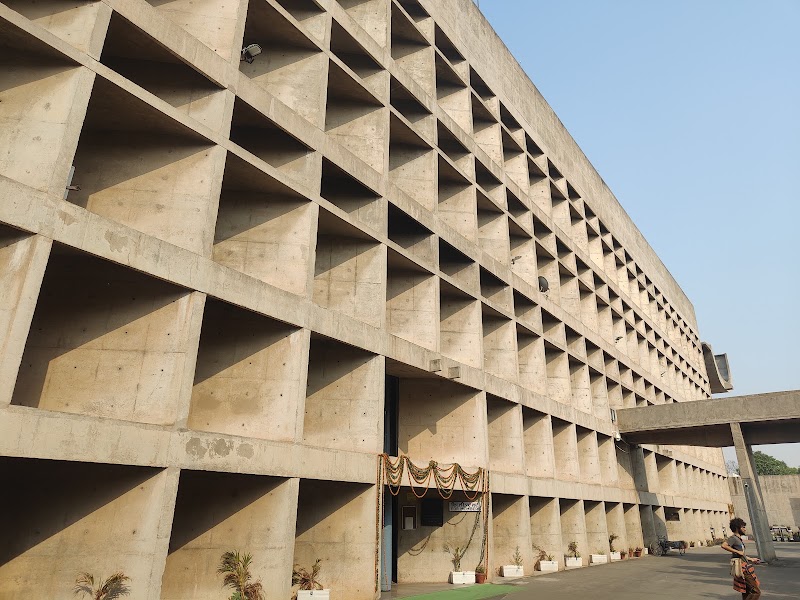 Capitol Complex Tourist Center - Capitol Complex Tourist Center HIGH COURT, Capitol Complex, सेक्टर 1, Chandigarh, चंडीगढ़ 160001, India