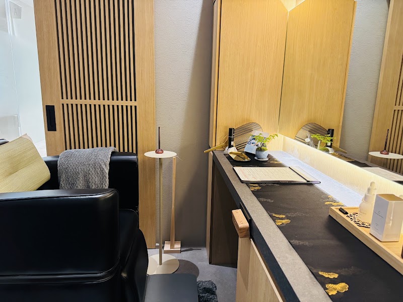 The Head Spa Tokyo Kyoto - The Head Spa Tokyo Kyoto, Japan, 〒604-8032 Kyoto, Nakagyo Ward, Yamazakichō, 二丁目２５８ AD-G 四条河原町 5F-C