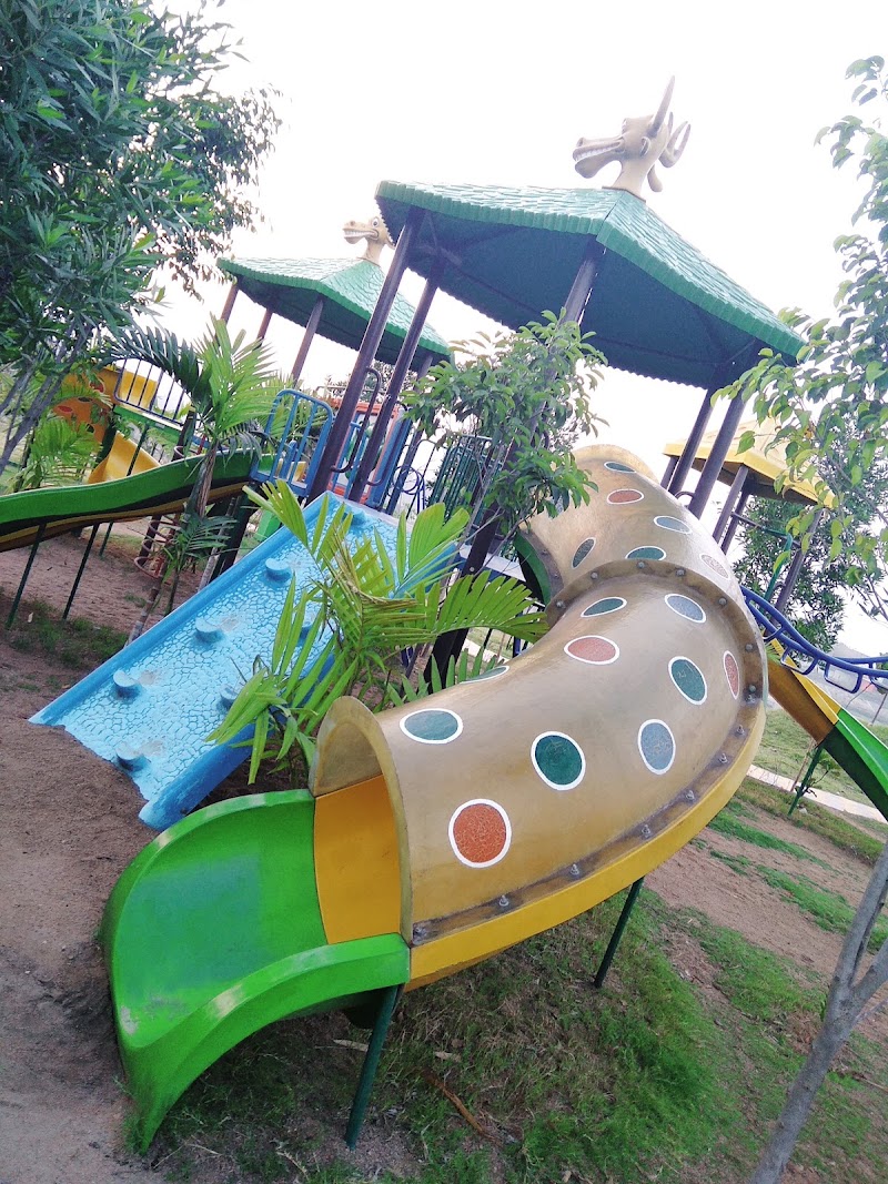 Riverfront Garden - Riverfront Garden 6H6R+FVQ, Raipur, Chhattisgarh 490042, India