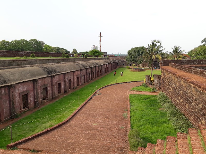 St. Angelo Fort Kannur - St. Angelo Fort Kannur, Near, V93C+MPF, Ft Walkway, Kannur Cantonment Area, Burnacherry, Kannur, Keralam 670017, India