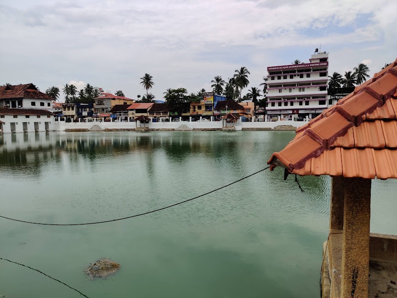 Sree Padmanabhaswamy Temple - Sree Padmanabhaswamy Temple West Nada, Fort, East Fort, Pazhavangadi, Thiruvananthapuram, Kerala 695023, India