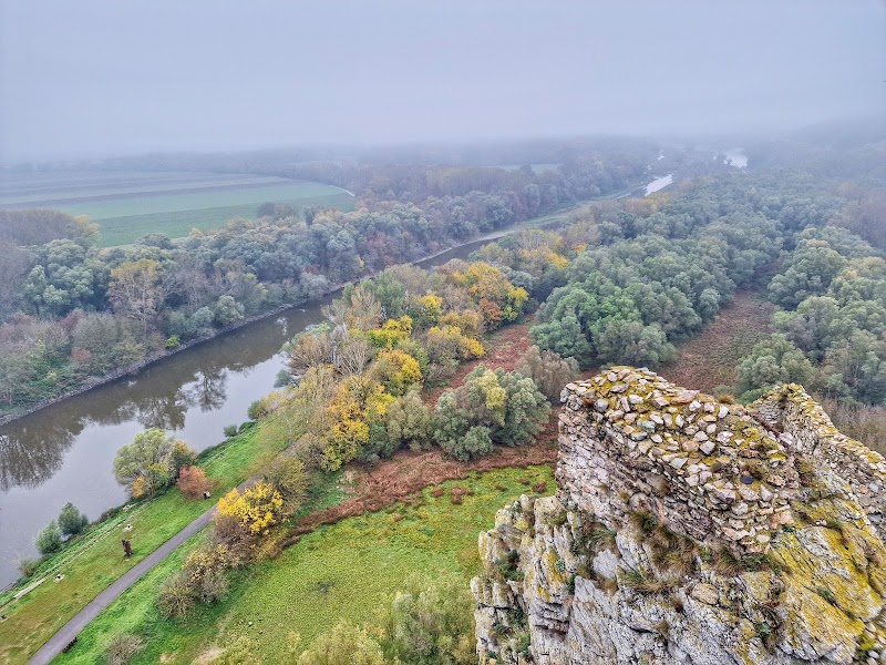 Múzeum mesta Bratislavy – Hrad Devín - Múzeum mesta Bratislavy – Hrad Devín Muránska 10, 841 10 Bratislava-Devín, Slovakia