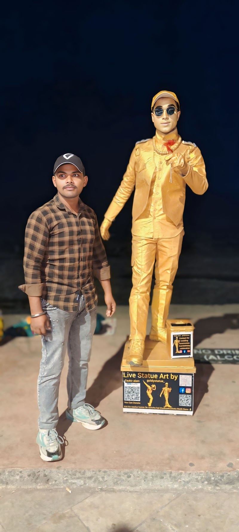 Robo Family Statue - Robo Family Statue, 2RW9+MW8, B.J. Rd, Mount Mary, Bandra West, Mumbai, Maharashtra 400050, India