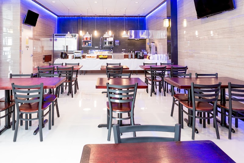 LIC Hotel - LIC Hotel 44-04 21st St, Long Island City, NY 11101, USA