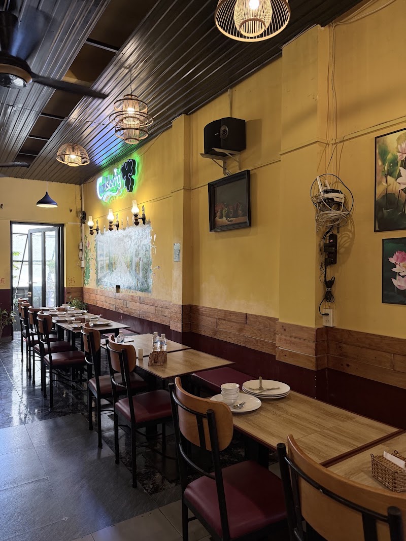 We Desi Tadka pure vegetarian Indian restaurant - We Desi Tadka pure vegetarian Indian restaurant 185/30 Phạm Ngũ Lão, Bến Thành, Hồ Chí Minh 700000, Vietnam