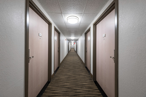 HomeTown Inn East Syracuse - HomeTown Inn East Syracuse, 6611 Old Collamer Rd S, East Syracuse, NY 13057, USA