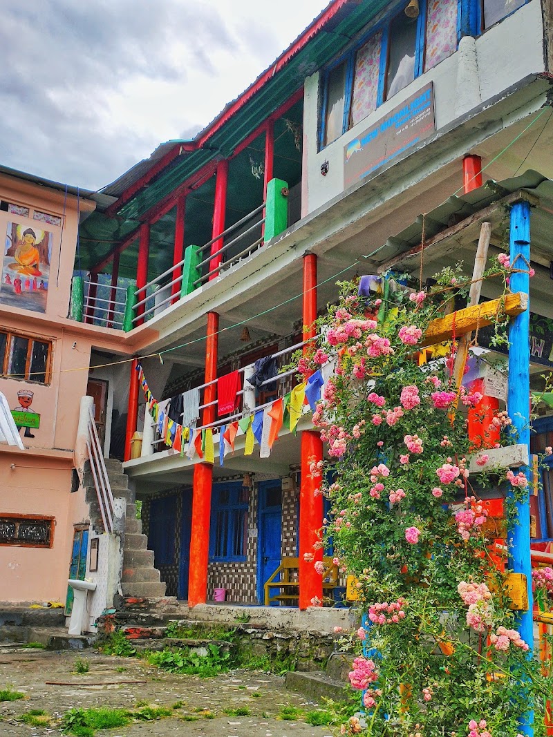 New Moonlight Guest House, Kalga Village, Kullu