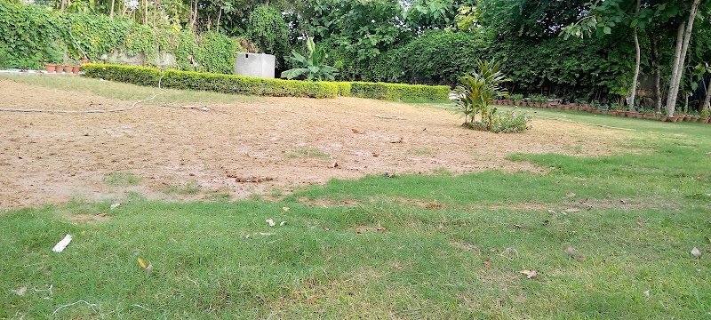 Hostie TEK Farm Villa - Hostie TEK Farm Villa, Tek Farm, 2nd Avenue, Mother Teresa Dr, Dera Village, Chhatarpur, New Delhi, Delhi 110074, India