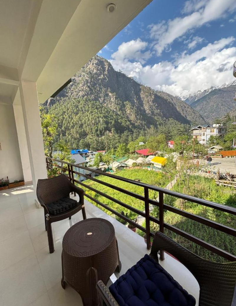 Kasolview Homestay by PEACE INN