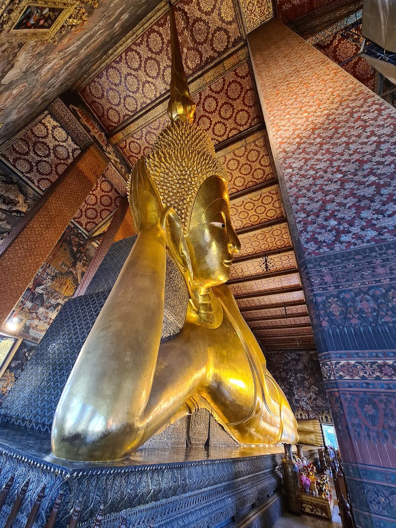 Wat Phra Chetuphon Wimon Mangkhalaram Rajwaramahawihan - Wat Phra Chetuphon Wimon Mangkhalaram Rajwaramahawihan 2 Thanon Sanam Chai, Khwaeng Phra Borom Maha Ratchawang, Khet Phra Nakhon, Krung Thep Maha Nakhon 10200, Thailand