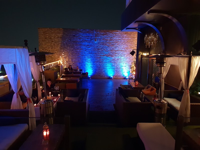 Vibe: The Sky Bar - Vibe: The Sky Bar DoubleTree by Hilton, Baani Square, Pocket C, Mayfield Garden, Sector 50, Gurugram, Haryana 122018, India