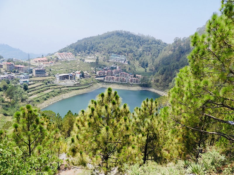Naini Lake - Naini Lake 9FM7+57Q, Ayarpatta, Nainital, Uttarakhand 263001, India