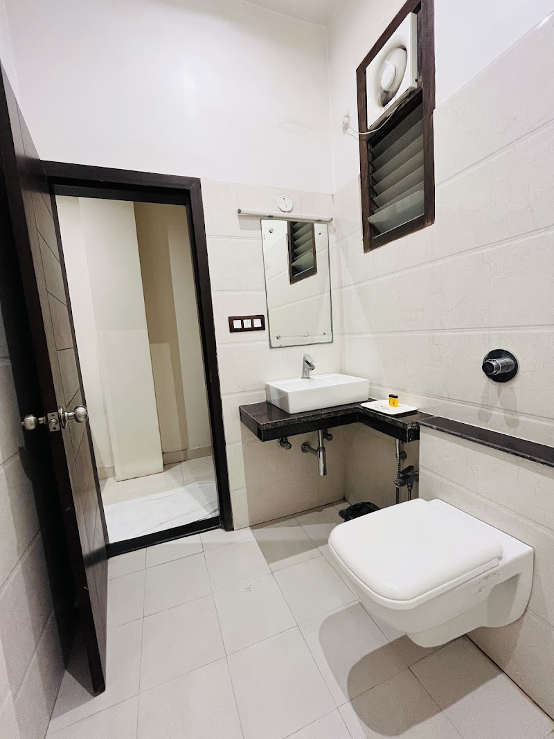 Hotel Park Plaza - Hotel Park Plaza Buddha Vihar Colony, The mall, S-20/53-14, Road, Buddha Bihar colony, Varanasi cantonment, Varanasi, Uttar Pradesh 221002, India