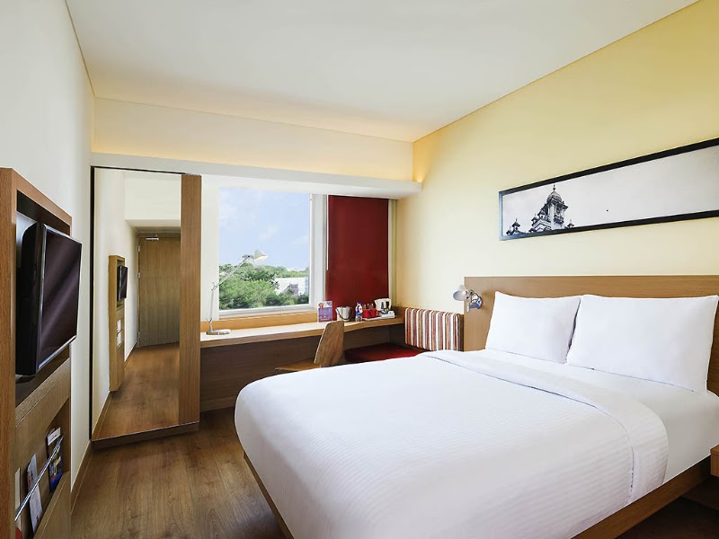 ibis Hyderabad HITEC City - ibis Hyderabad HITEC City, Plot 3, Hitech City Main Rd, HUDA Techno Enclave, HITEC City, Hyderabad, Telangana 500081, India
