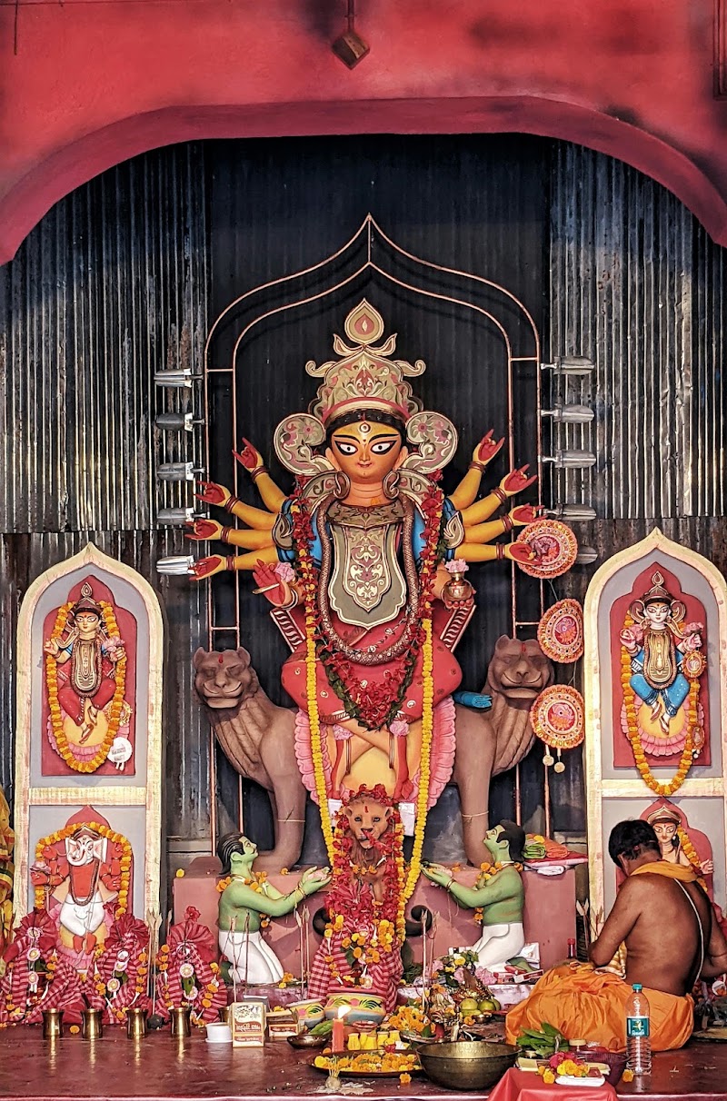 Maniktala Chaltabagan Lohapatty Durga Puja Committee - Maniktala Chaltabagan Lohapatty Durga Puja Committee, 159D, Vivekananda Rd, Manicktala, Azad Hind Bag, Machuabazar, Kolkata, West Bengal 700009, India