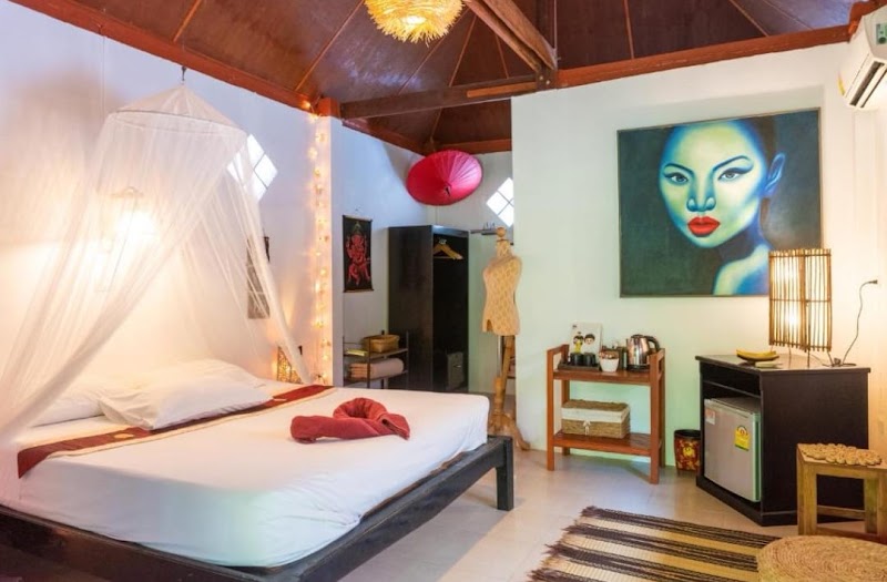 Alcove bungalow - Alcove bungalow, 15 Hinkong beach, 1, Tambon Ko Pha-ngan, Koh phangan, Chang Wat Surat Thani 84280, Thailand