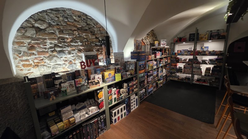 Das Brett - Drinks, Food, Boardgames - Das Brett - Drinks, Food, Boardgames Mariahilfstraße 12, 6020 Innsbruck, Austria