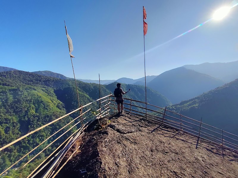 Mawryngkhang Trek - Mawryngkhang Trek, 9R3Q+GVR, Wahkhen, Meghalaya 793110, India